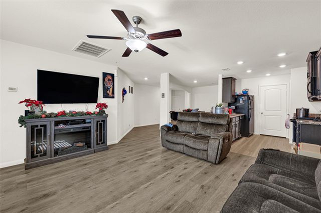 22711 Steel Blue Jaybird Drive, Hockley, TX 77447