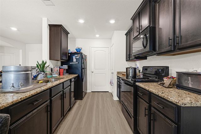 22711 Steel Blue Jaybird Drive, Hockley, TX 77447