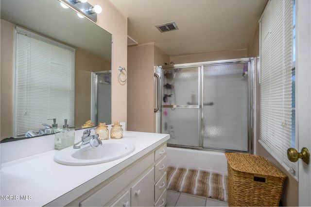 2624 Valley Brook Drive, Toledo, OH 43615