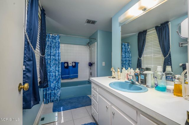 2624 Valley Brook Drive, Toledo, OH 43615