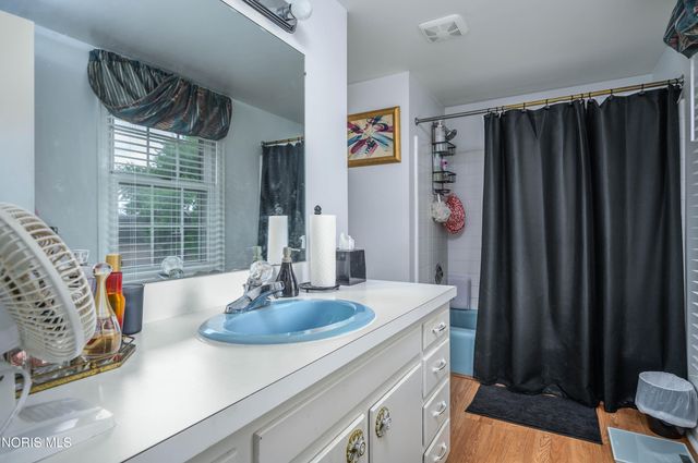 2624 Valley Brook Drive, Toledo, OH 43615