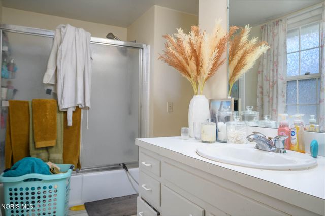 2624 Valley Brook Drive, Toledo, OH 43615
