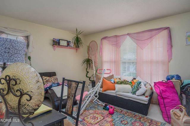 2624 Valley Brook Drive, Toledo, OH 43615