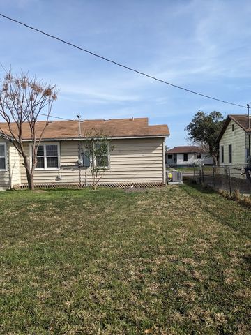 4213 Cambridge Dr, Corpus Christi, TX 78415