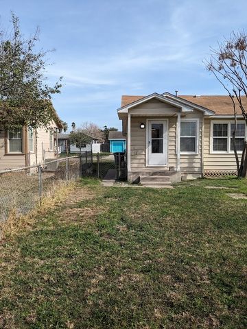 4213 Cambridge Dr, Corpus Christi, TX 78415