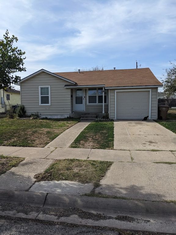 4213 Cambridge Dr, Corpus Christi, TX 78415