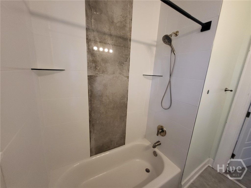 Image 11 of property listing at 1410 E 41st Street, Savannah, GA 31404