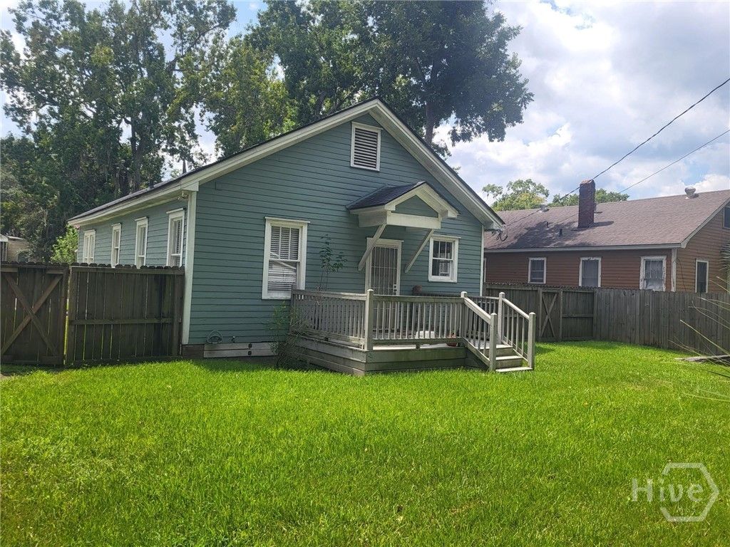 Image 15 of property listing at 1410 E 41st Street, Savannah, GA 31404