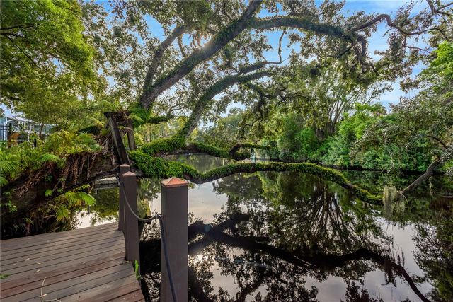 1214 E PARK CIR, Tampa, FL 33604