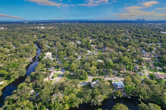 1214 E PARK CIR, Tampa, FL 33604