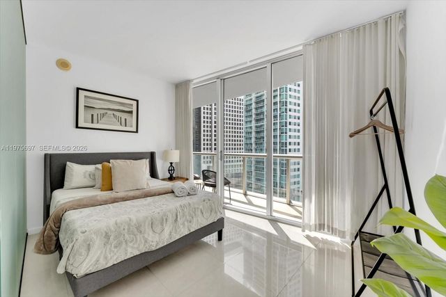 485 Brickell Ave 1807, Miami, FL 33131