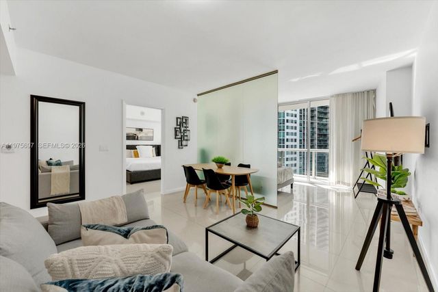 485 Brickell Ave 1807, Miami, FL 33131