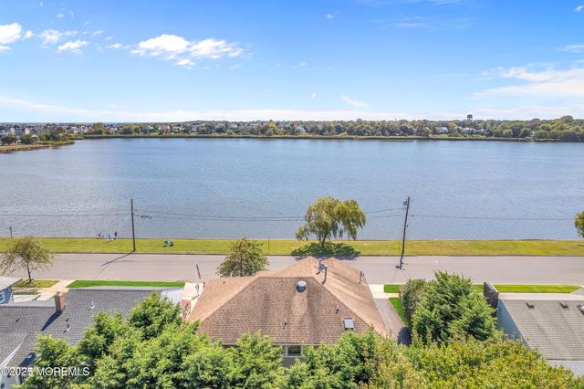 306 Ocean Road, Spring Lake, NJ 07762