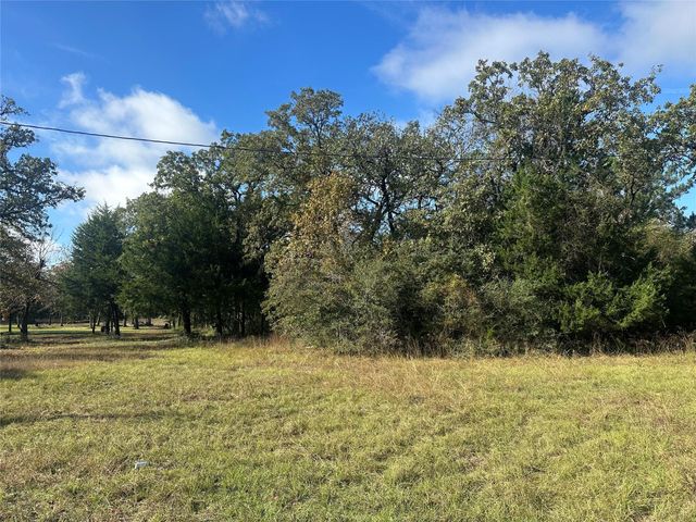 8032 County Road 314, Buffalo, TX 75831