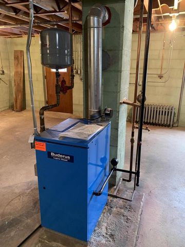 123 Riverview DRIVE, Waterford, WI 53185