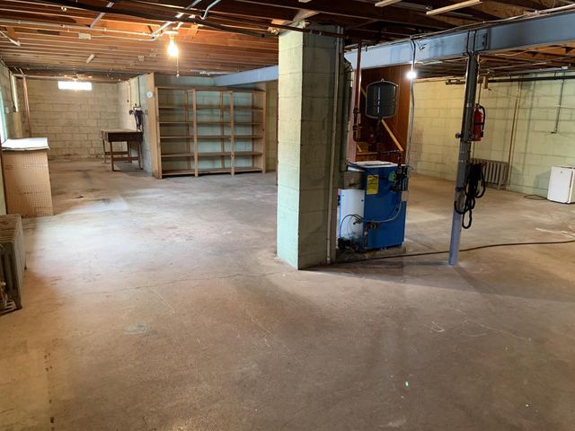 123 Riverview DRIVE, Waterford, WI 53185