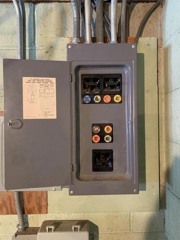 123 Riverview DRIVE, Waterford, WI 53185