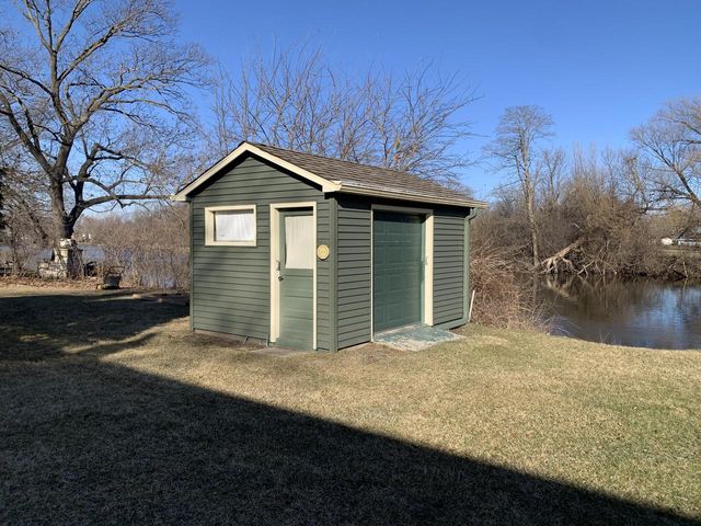 123 Riverview DRIVE, Waterford, WI 53185