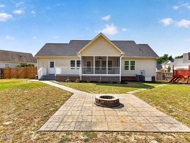 218 Topsail Drive, Angier, NC 27501