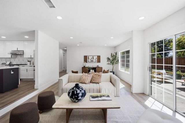 1052 Summerfield Drive, San Jose, CA 95121
