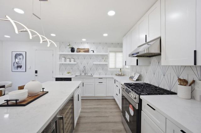 1052 Summerfield Drive, San Jose, CA 95121