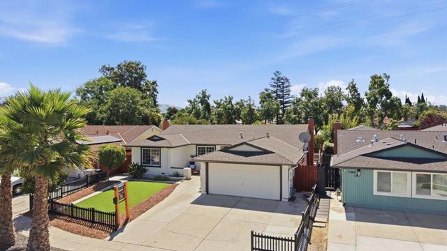 1052 Summerfield Drive, San Jose, CA 95121