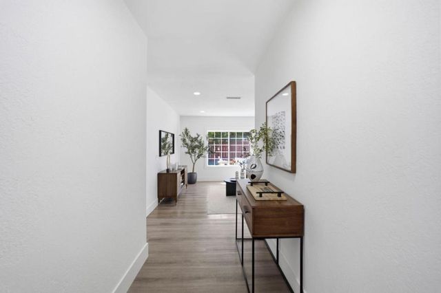 1052 Summerfield Drive, San Jose, CA 95121