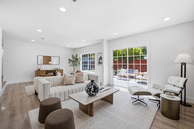 1052 Summerfield Drive, San Jose, CA 95121