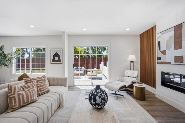 1052 Summerfield Drive, San Jose, CA 95121