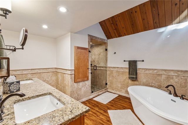 499 Golf Course, Lake Arrowhead, CA 92352