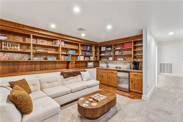 499 Golf Course, Lake Arrowhead, CA 92352