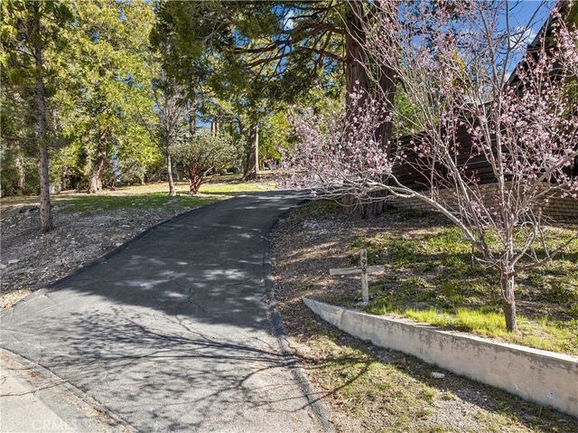 499 Golf Course, Lake Arrowhead, CA 92352