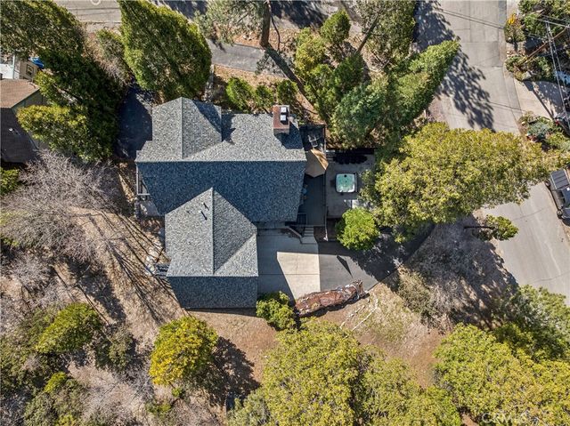 499 Golf Course, Lake Arrowhead, CA 92352