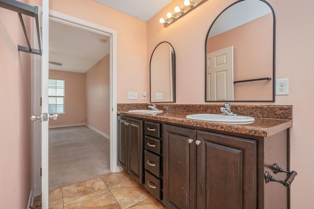 200 Wainwright Drive, Crestview, FL 32539