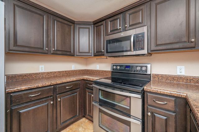 200 Wainwright Drive, Crestview, FL 32539