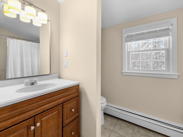 4 West End Ave, Westborough, MA 01581