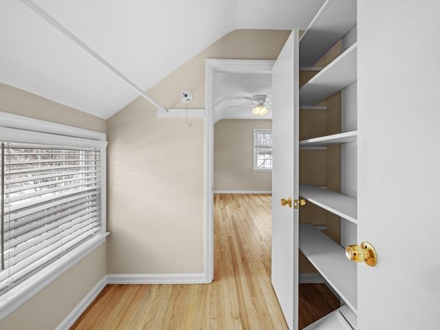 4 West End Ave, Westborough, MA 01581