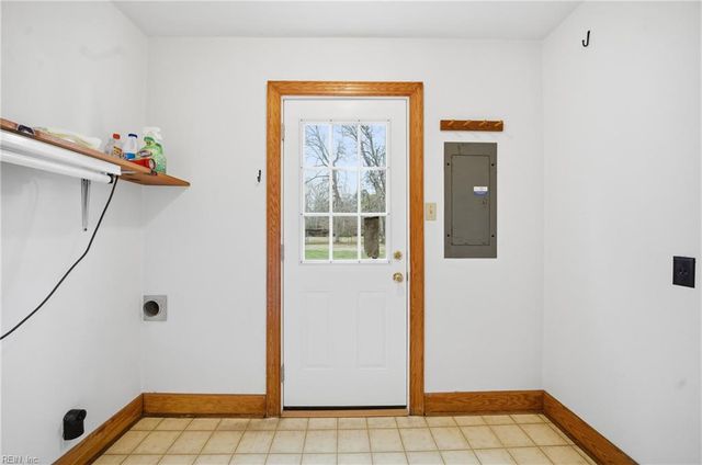 3438 Martin Johnson RD, Chesapeake, VA 23323