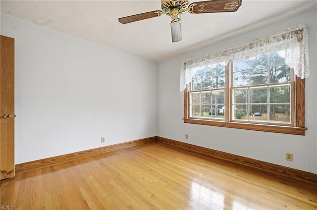 3438 Martin Johnson RD, Chesapeake, VA 23323