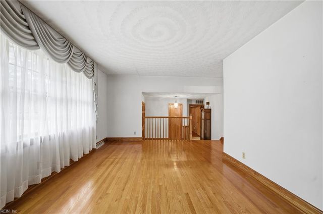 3438 Martin Johnson RD, Chesapeake, VA 23323