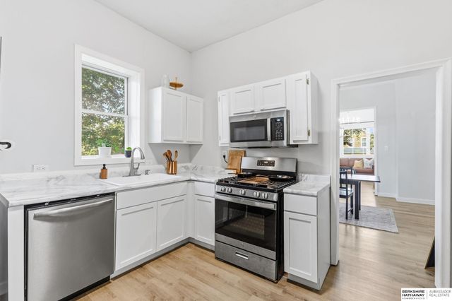 1017 S 23 Street, Omaha, NE 68108