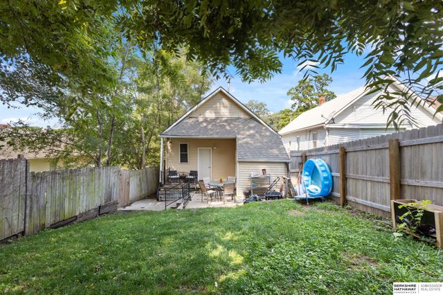 1017 S 23 Street, Omaha, NE 68108