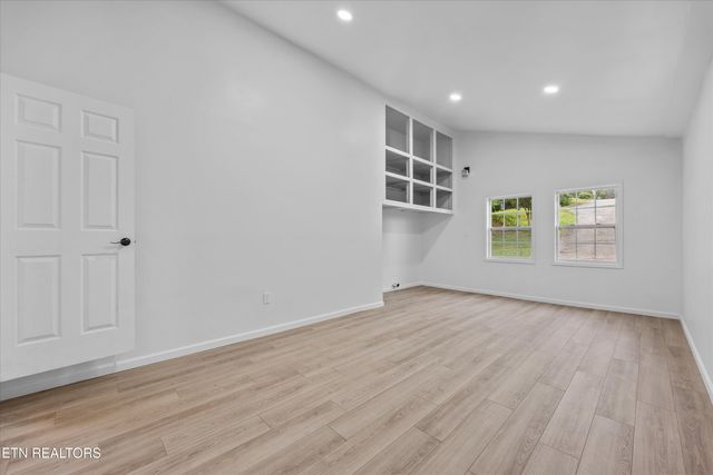 517 Sherwood Drive, Maryville, TN 37801