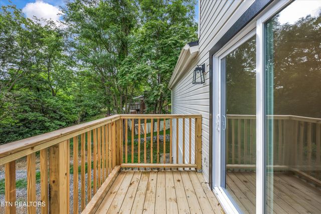 517 Sherwood Drive, Maryville, TN 37801