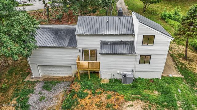 517 Sherwood Drive, Maryville, TN 37801