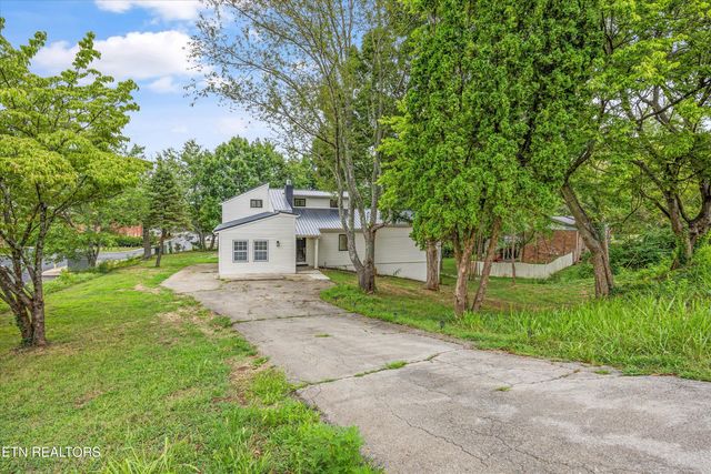 517 Sherwood Drive, Maryville, TN 37801