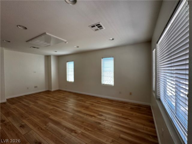 1913 Cape Cod Landing Drive, Las Vegas, NV 89135