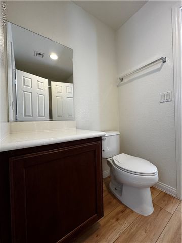 1913 Cape Cod Landing Drive, Las Vegas, NV 89135