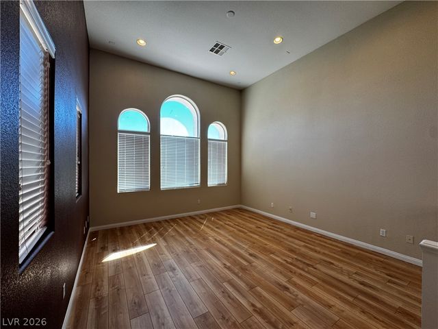 1913 Cape Cod Landing Drive, Las Vegas, NV 89135