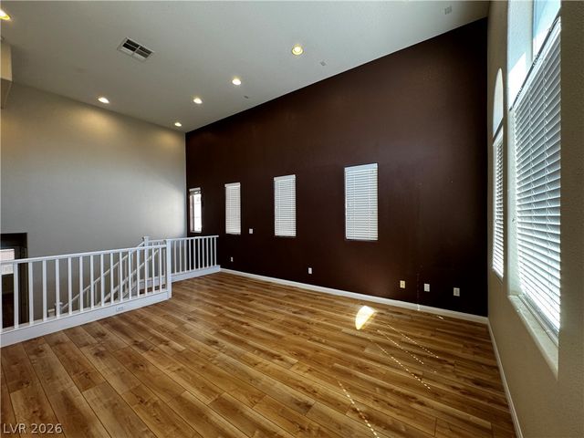 1913 Cape Cod Landing Drive, Las Vegas, NV 89135